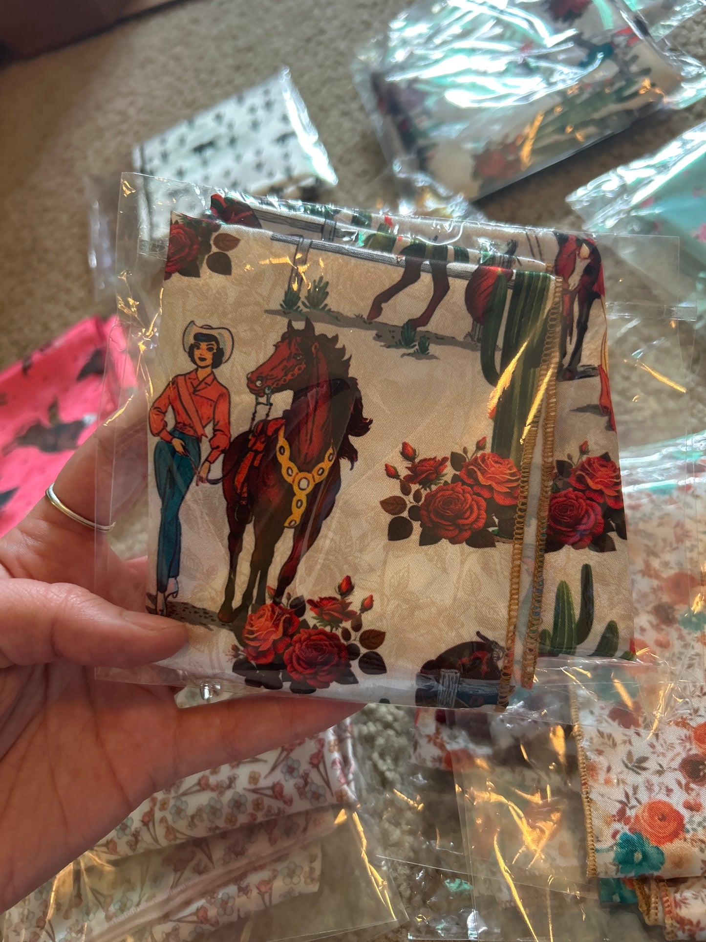 Retro Cowgirl Mini Wildrag