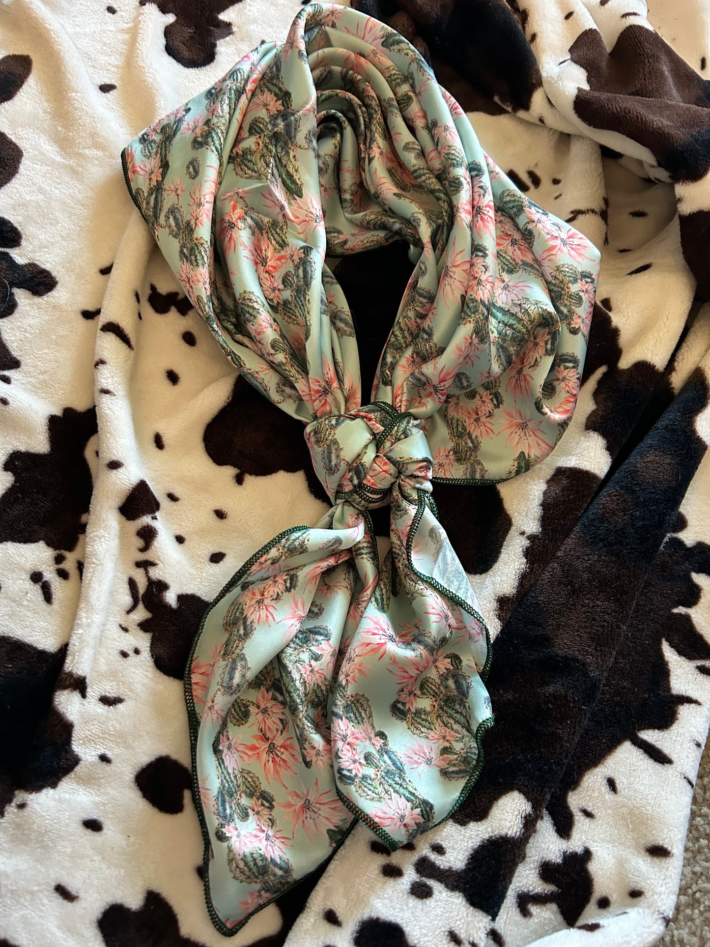 Pretty in Cactus 100% silk wildrag