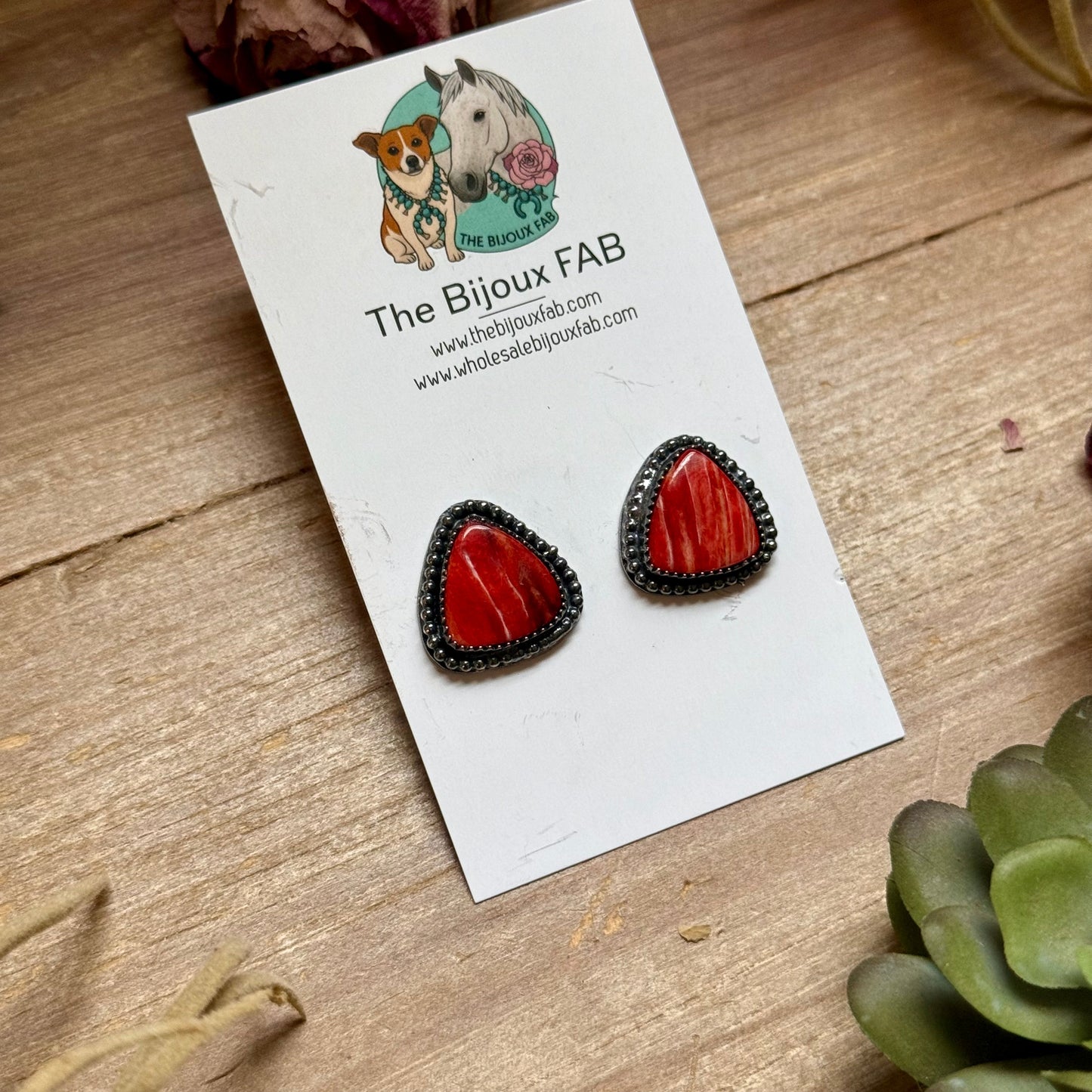 MJ Ring - Red Spiny Oyster Stud Earrings – Sterling Silver