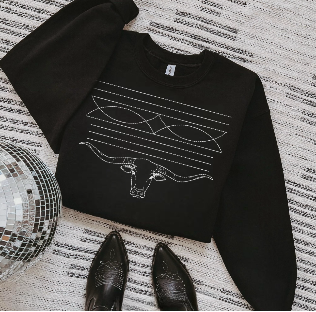 Western Longhorn Boot Stitch (DTF PRINT) Line Art Mommy & Me Kids–Adult Gildan Black Shirt – Graphic Tee, Long Sleeve & Crewneck.