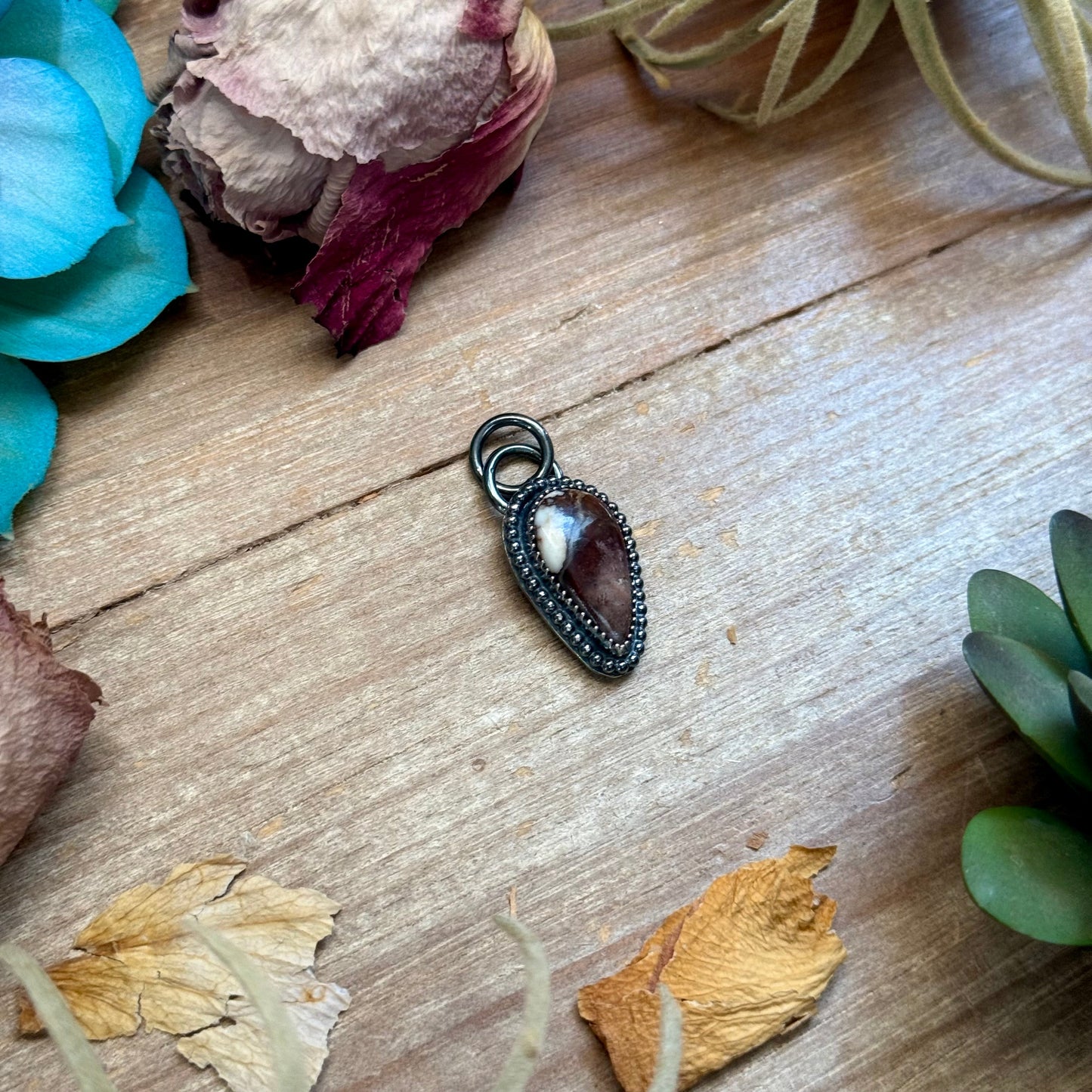 mj pendant wild horse small