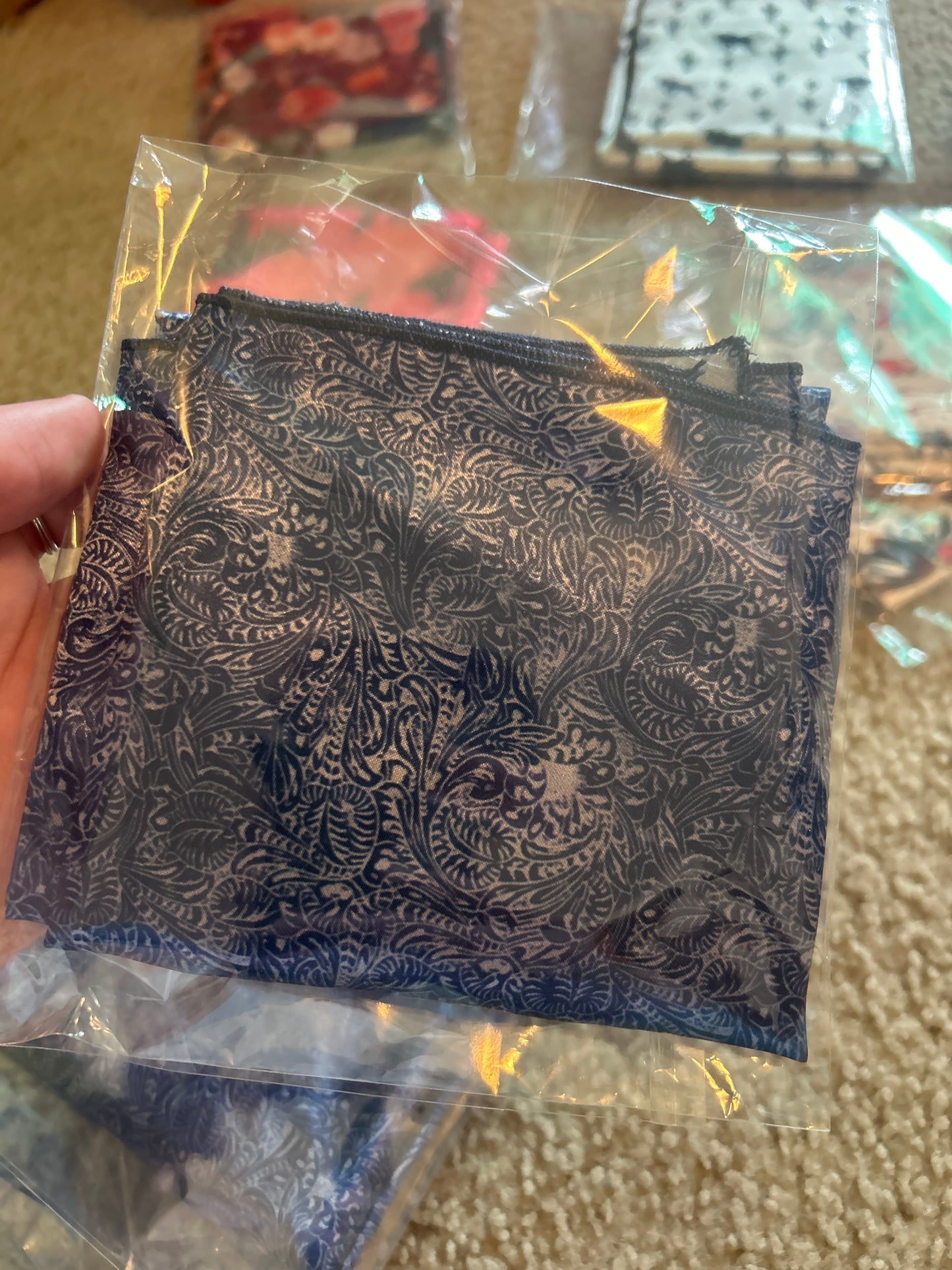 Tooled Pattern Navy Mini Wildrag