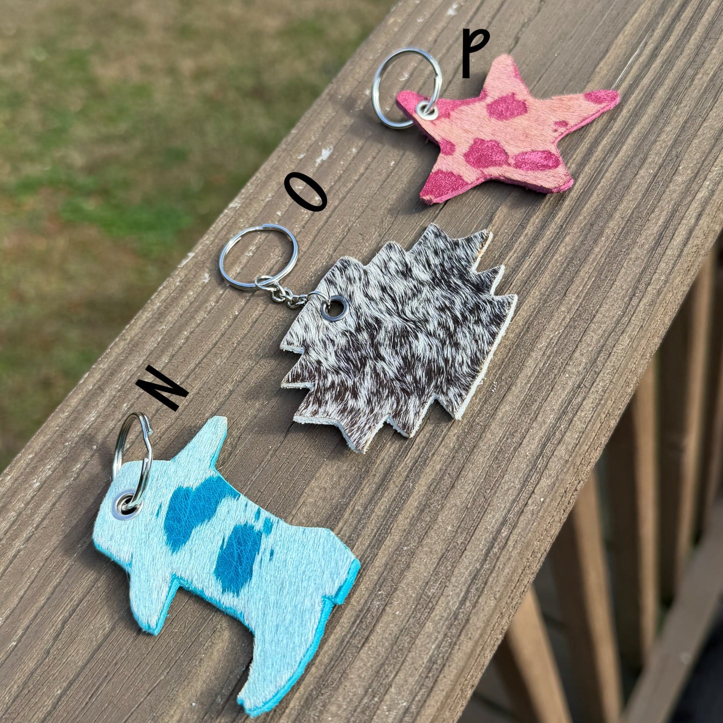 Genuine Hair-On-Hide Keychain – Single-Sided Cowhide Shapes