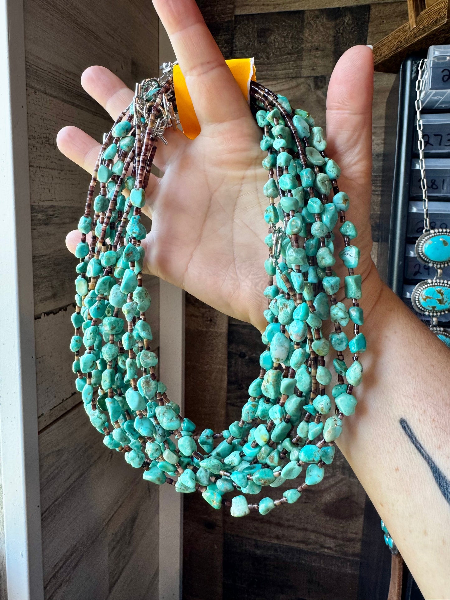 19" Turquoise and Shell Necklace – Bright Natural Stones