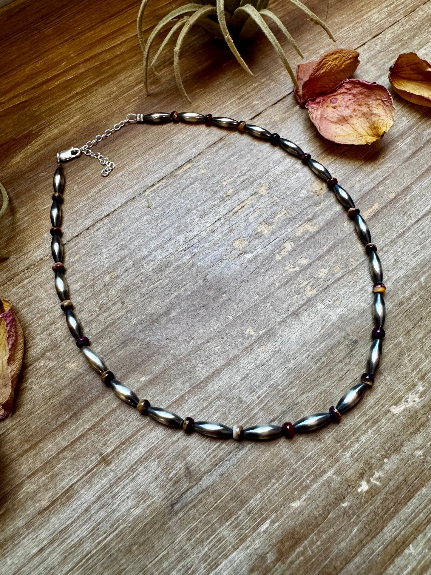 Sterling Silver Torpedo & Purple Spiny Oyster Choker – 14-Inch