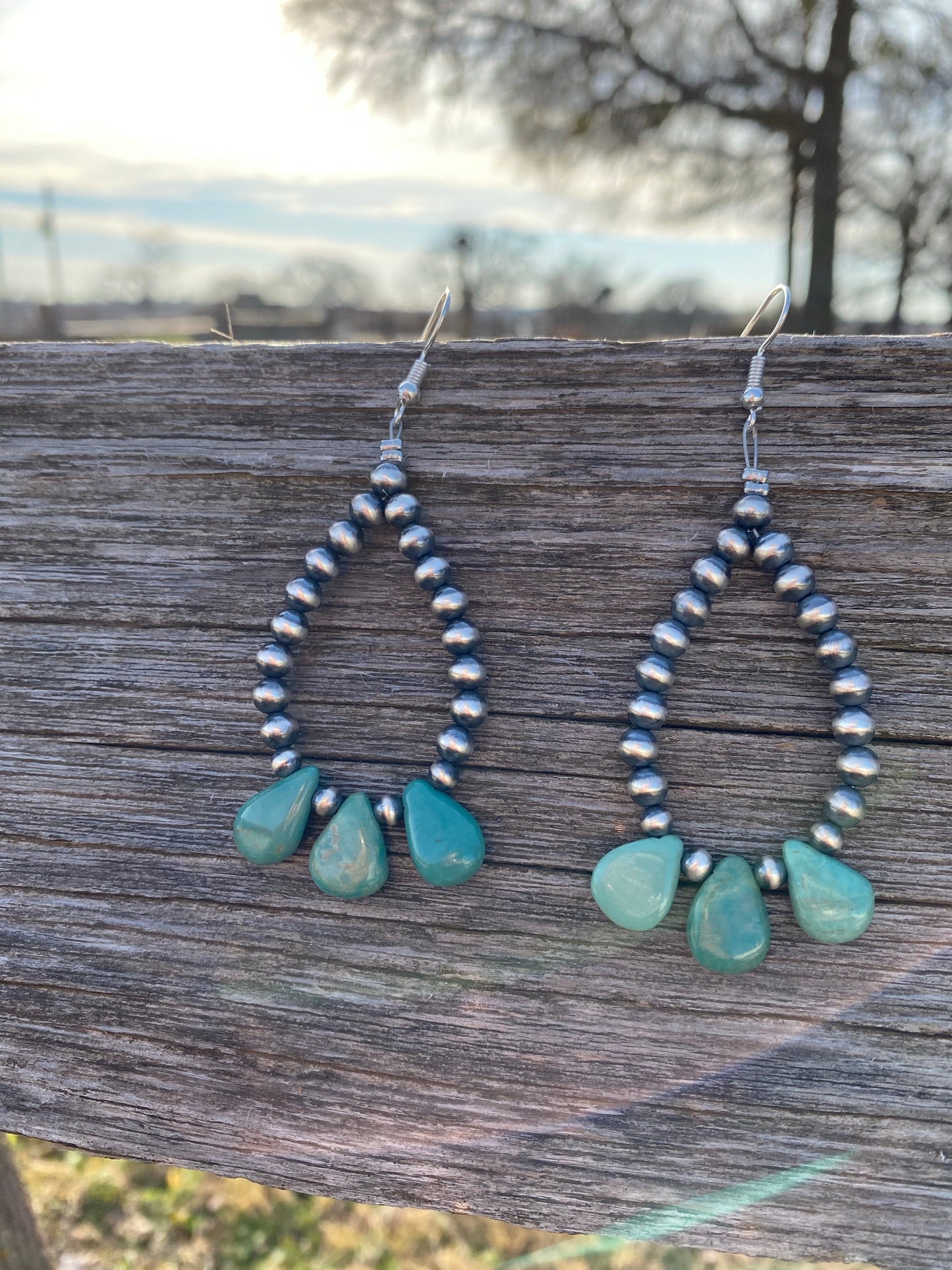 Teardrop turquoise and Sterling Silvers Pearls earrings