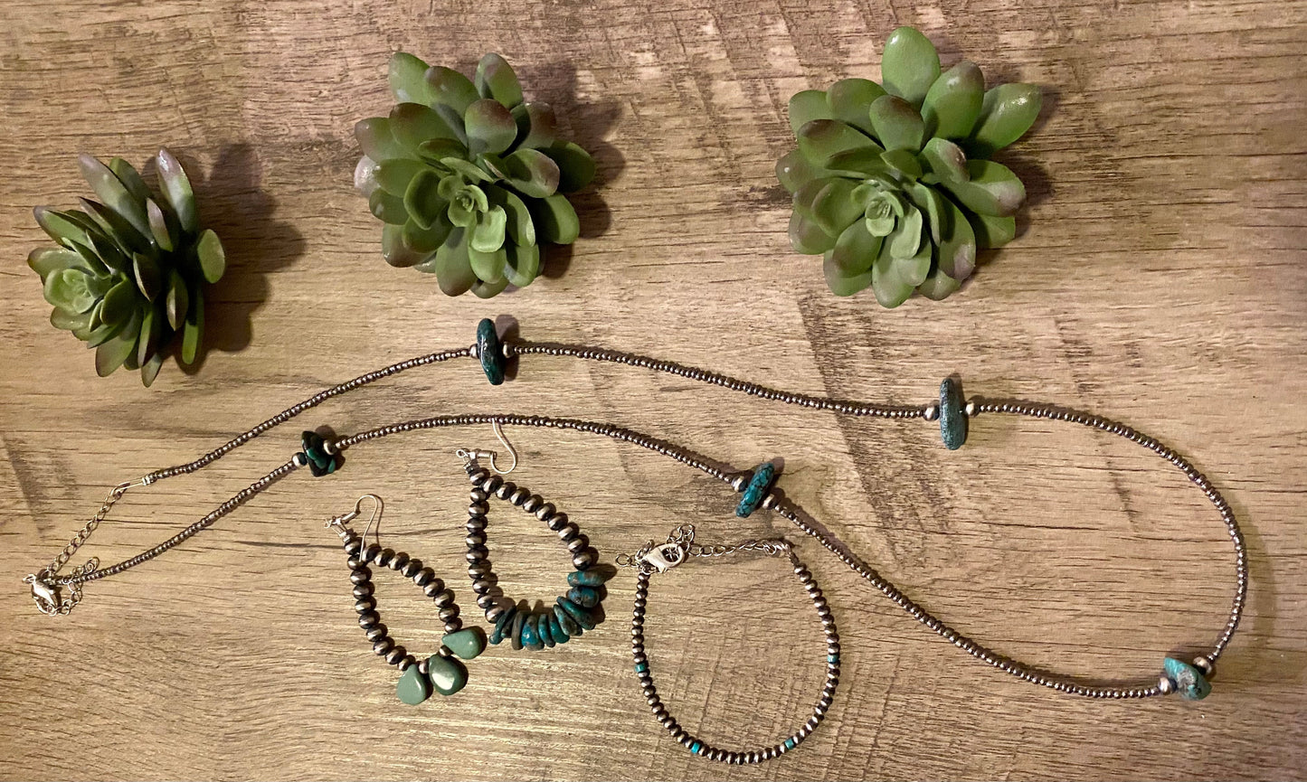 Teardrop turquoise and Sterling Silvers Pearls earrings